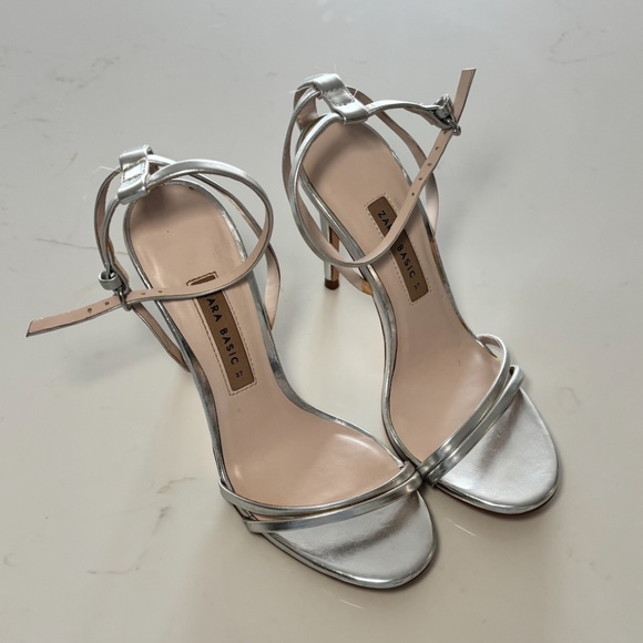 ZARA Basic Metallic Silver Strappy Heels - EU 37 - Picture 2 of 8